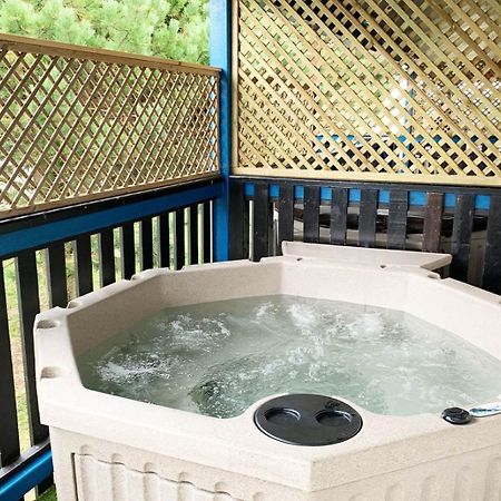 Rathlin Apartment - 2 Bedroom With Hot Tub Ballycastle Eksteriør billede