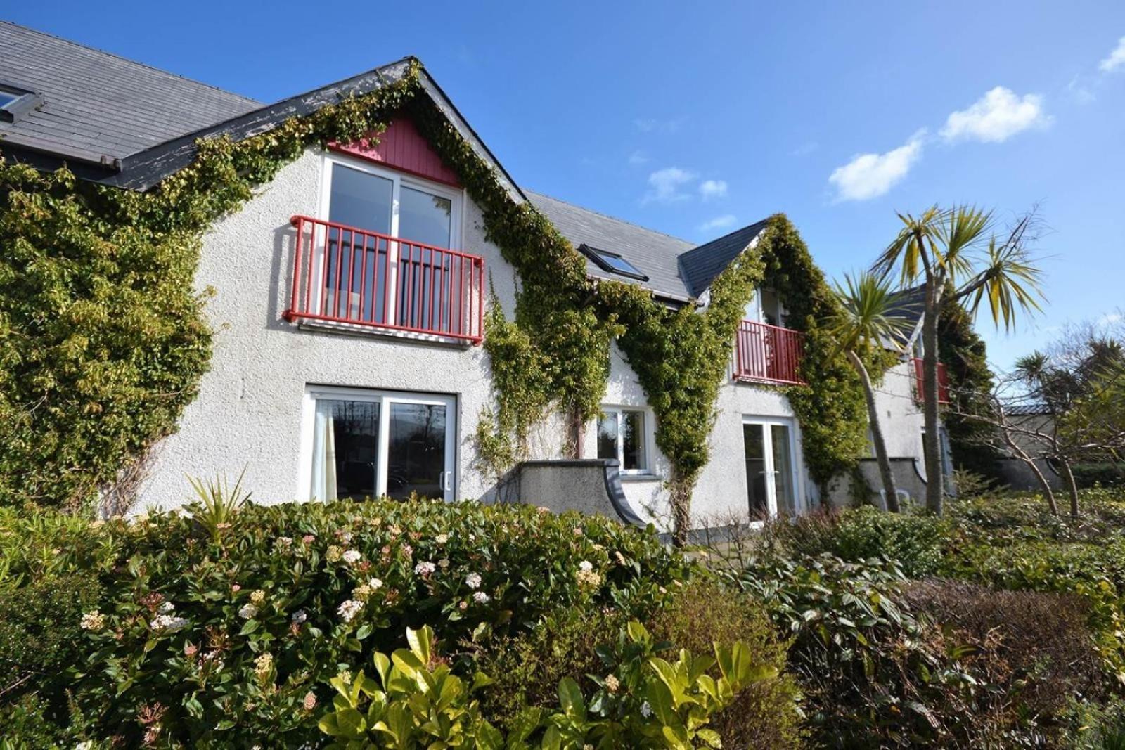 Rathlin Apartment - 2 Bedroom With Hot Tub Ballycastle Eksteriør billede